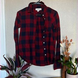Fitted plaid button down.